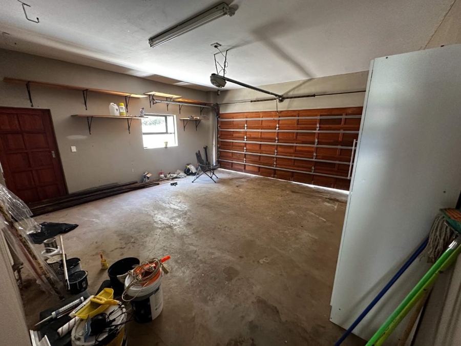 4 Bedroom Property for Sale in Leloko North West